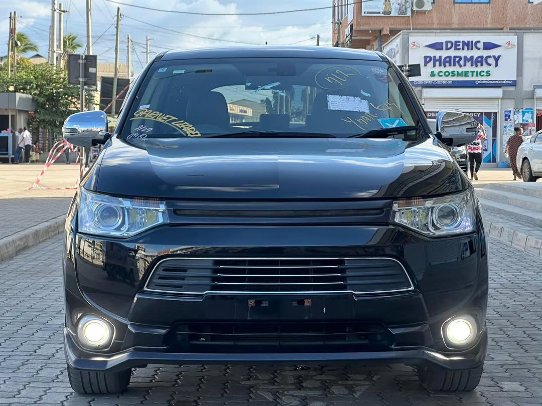 OUTLANDER